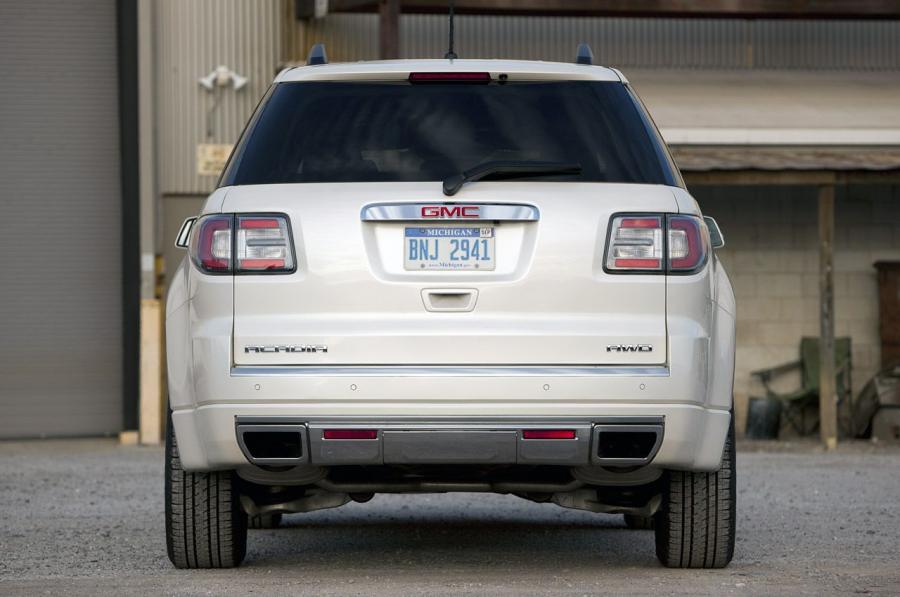  GMC Acadia Denali 2012 года  (фото 61 из 67)